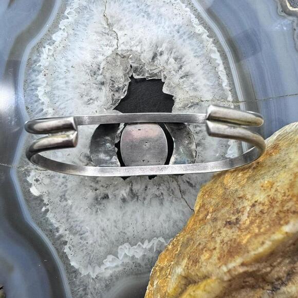 Vintage Native American Silver Oval Turquoise Decorated Split Shank Bracelet - Picture 7 of 10